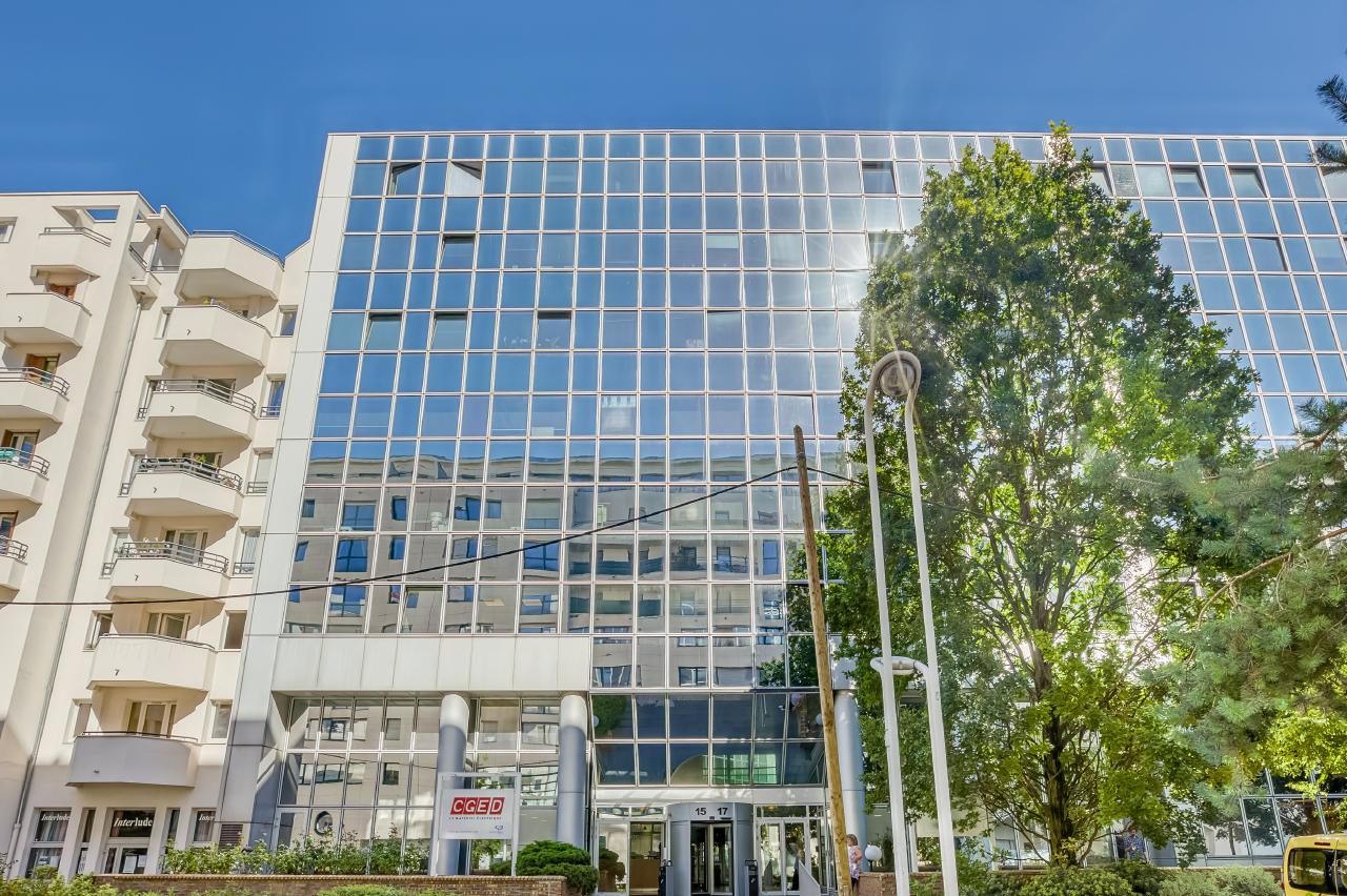 Bureau Montrouge 1245m² Location bureau Montrouge Hauts-de-Seine OLBUR2104341 0
